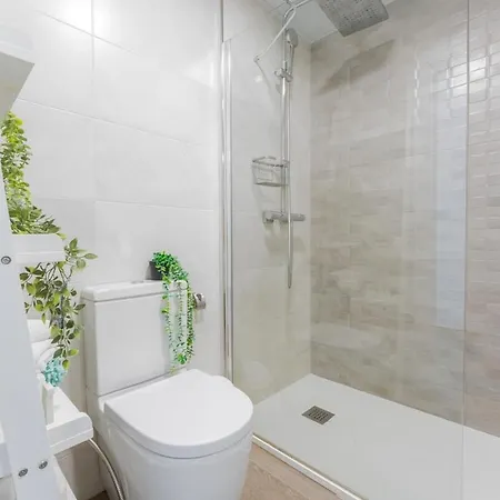 Bright 2-bedroom With Terrace And Parking Near The * 萨洛