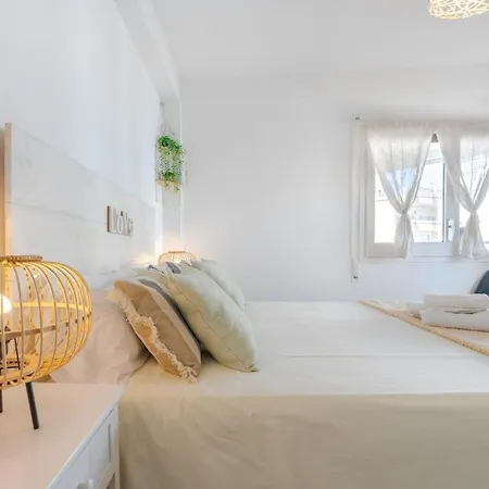 Bright 2-bedroom With Terrace And Parking Near The