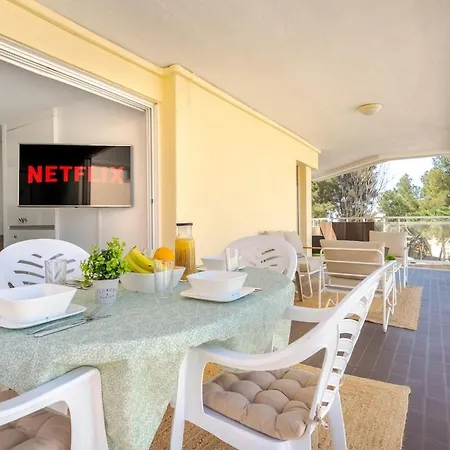 公寓 Bright 2-bedroom With Terrace And Parking Near The 萨洛