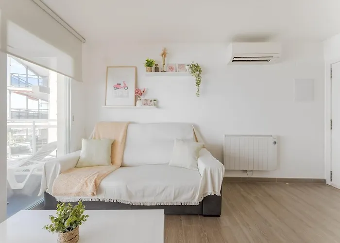 公寓 Bright 2-bedroom With Terrace And Parking Near The
