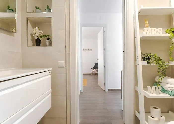 Bright 2-bedroom With Terrace And Parking Near The * 萨洛