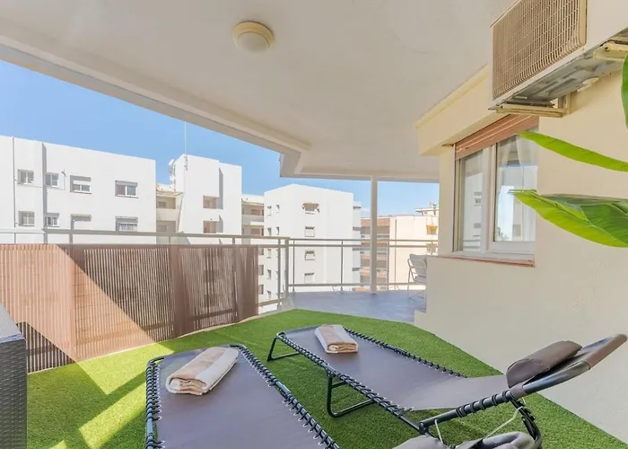 Bright 2-bedroom With Terrace And Parking Near The