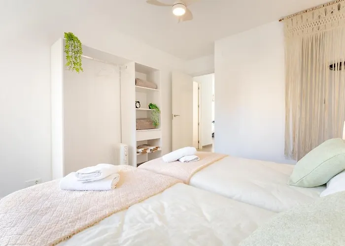 公寓 Bright 2-bedroom With Terrace And Parking Near The